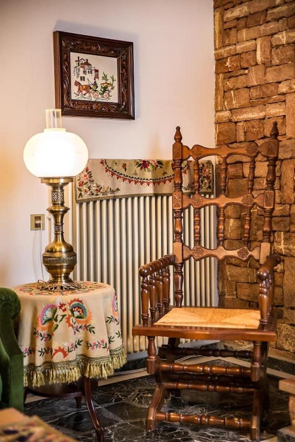 Traditional Antique Deco House Kalampáka Buitenkant foto